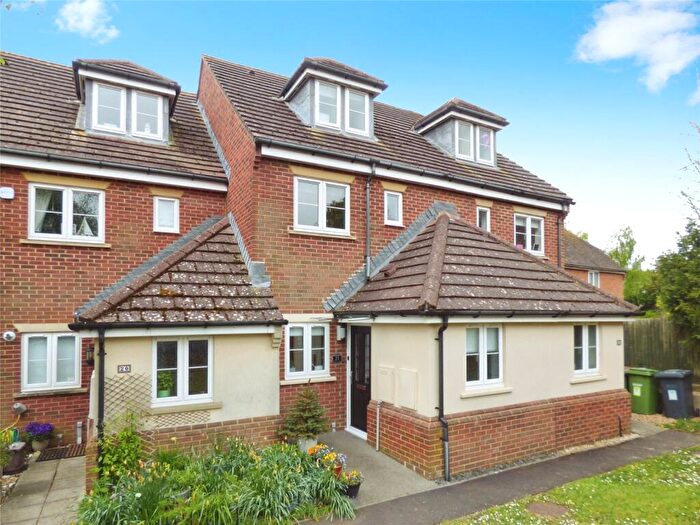 3 Bedroom Town House For Sale In Walker Place, Hamble, Southampton, SO31