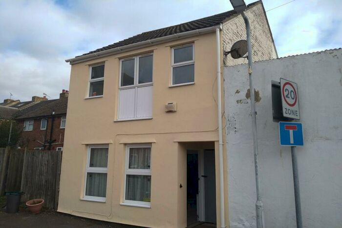 1 Bedroom Terraced House To Rent In Green Lane, Folkestone, CT19