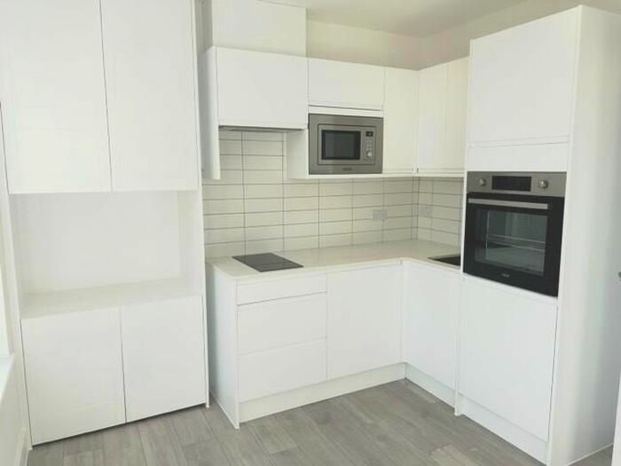 Studio To Rent In Mount View Road, Crouch End, N4