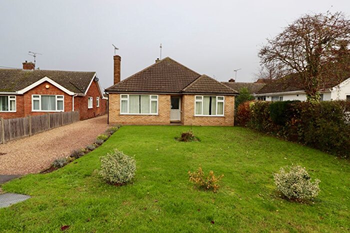 3 Bedroom Detached Bungalow For Sale In Station Road, Waddington, LN5