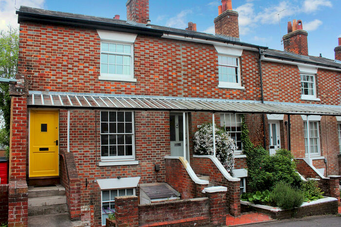 2 Bedroom End Of Terrace House To Rent In Newburgh Street, Winchester, SO23