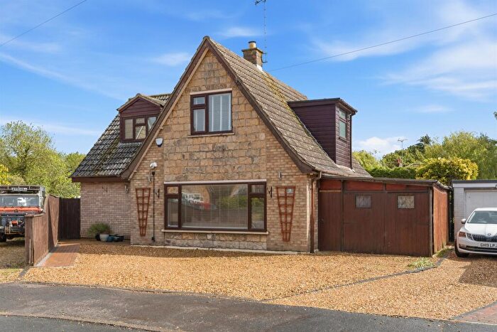 3 Bedroom Detached House For Sale In Pingle Lane, Northborough, Peterborough, PE6