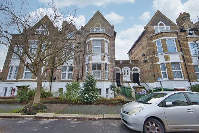 1 Bedroom Flat For Sale In Ingles Road, Folkestone, Kent, CT20