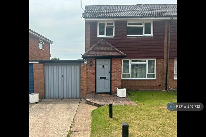 3 Bedroom Semi-Detached House To Rent In Clearbrook Close, High Wycombe, HP13