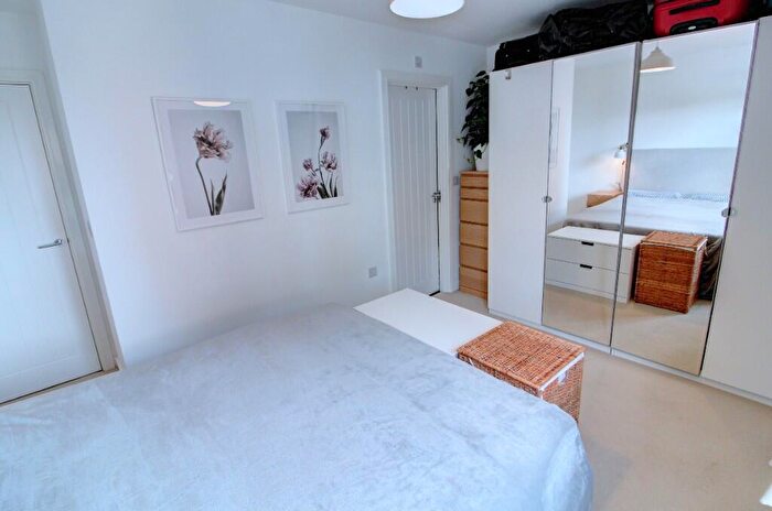 2 Bedroom Apartment To Rent In Worsdell Drive, Gateshead, Tyne And Wear, NE8