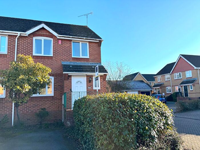 3 Bedroom End Of Terrace House For Sale In Charta Road, Egham, Surrey, TW20