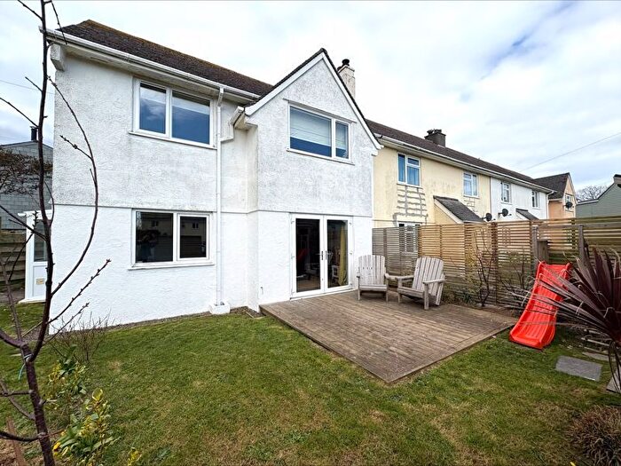 2 Bedroom Flat For Sale In Cubert, Newquay, TR8