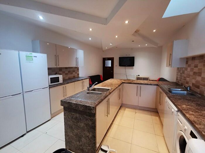 8 Bedroom Semi-Detached House To Rent In Alton Road, Birmingham, B29
