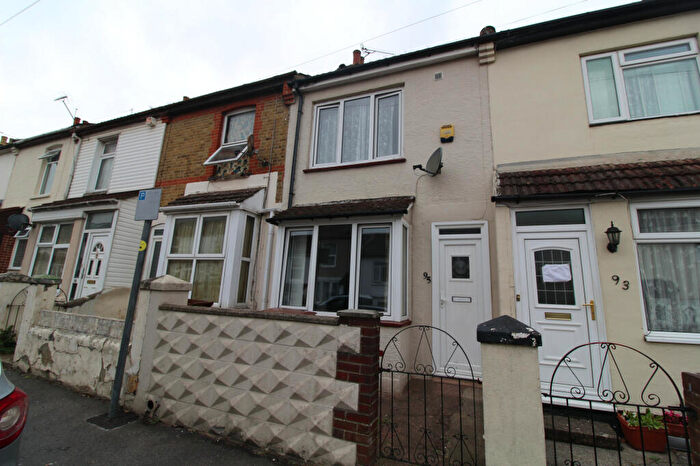 3 Bedroom Terraced House To Rent In Milton Road, Gillingham, ME7