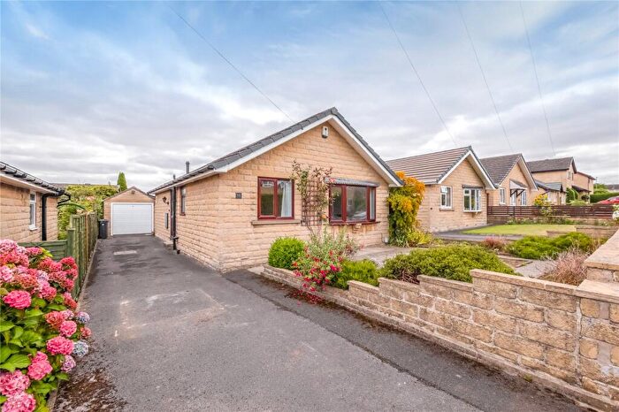2 Bedroom Bungalow For Sale In Falconers Ride, Netherton, Huddersfield, HD4