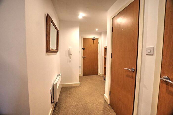 2 Bedroom Apartment To Rent In Blundellsands Road West, Blundellsands, Liverpool, L23