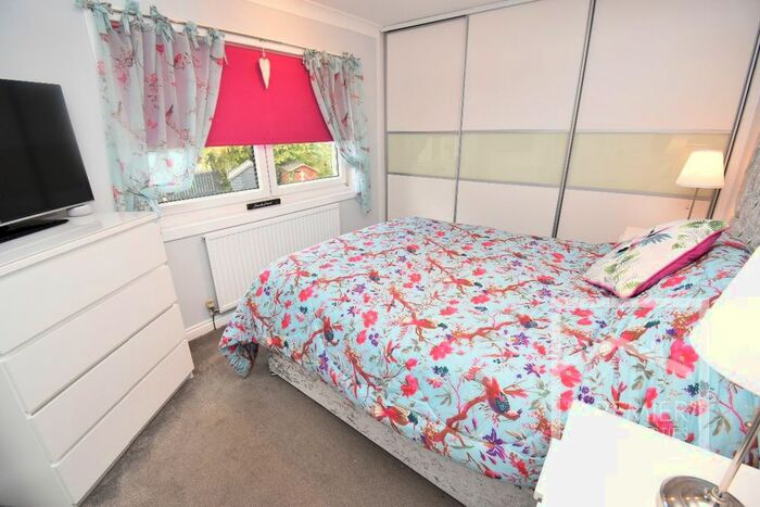 3 Bedroom End Of Terrace House For Sale In Drumvale Drive, Chryston, Glasgow, G69