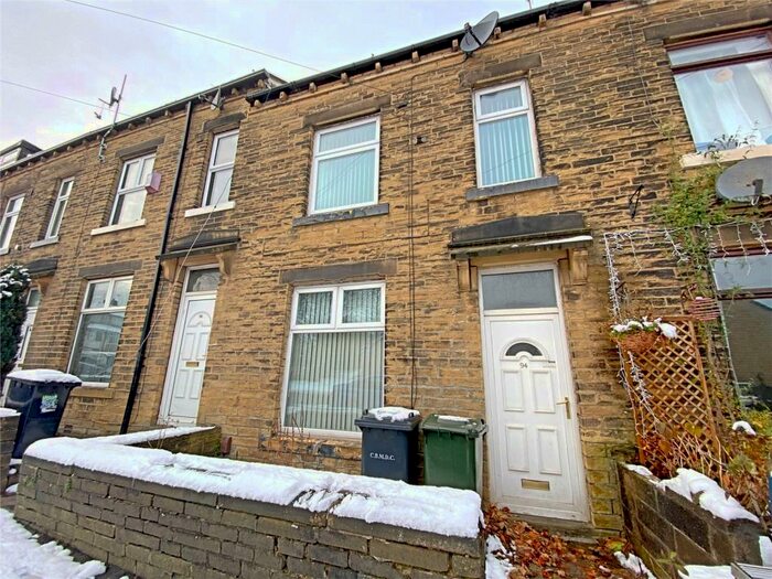 3 Bedroom Terraced House To Rent In Bartle Lane, Bradford, BD7