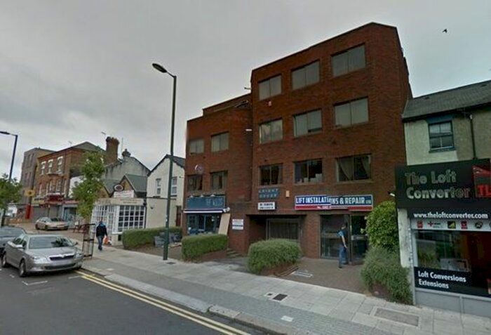 2 Bedroom Flat To Rent In East Barnet Road, New Barnet, Barnet EN4