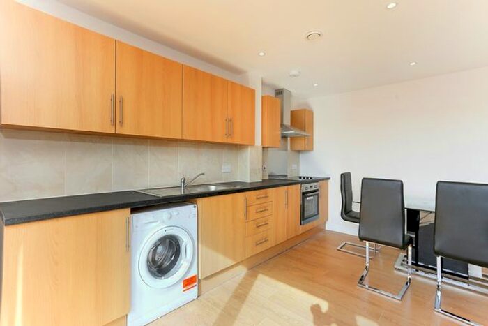 1 Bedroom Flat To Rent In Clayton Road, Hayes, UB3