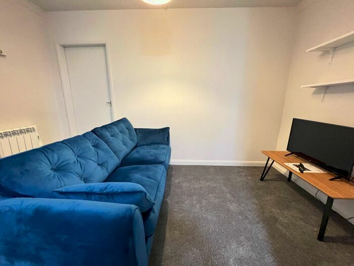 2 Bedroom Apartment To Rent In Sycamore Court, Beeston, Nottingham, NG9