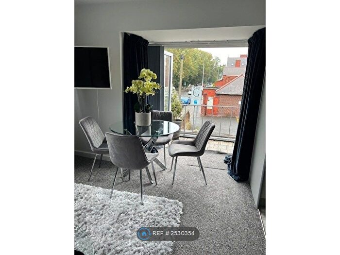 2 Bedroom Flat To Rent In Hoole Road, Chester, CH2