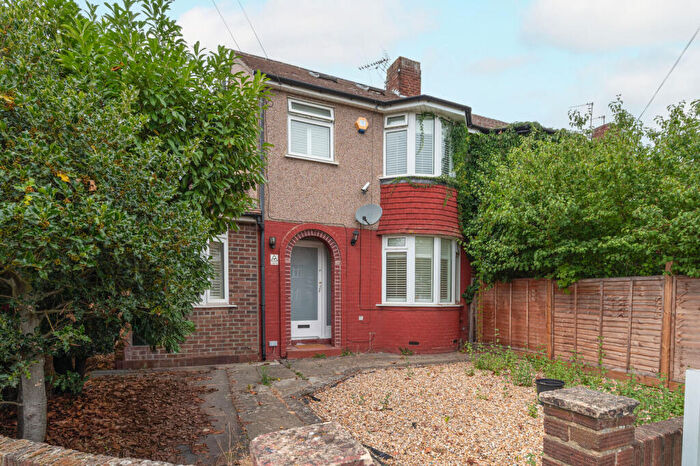 4 Bedroom End Of Terrace House To Rent In Cameron Road, Catford, London, SE6