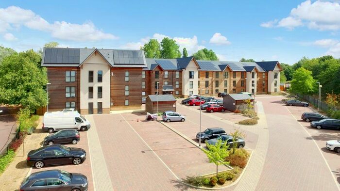 Studio To Rent In Waterside House, Peartree Bridge, Milton Keynes, MK6