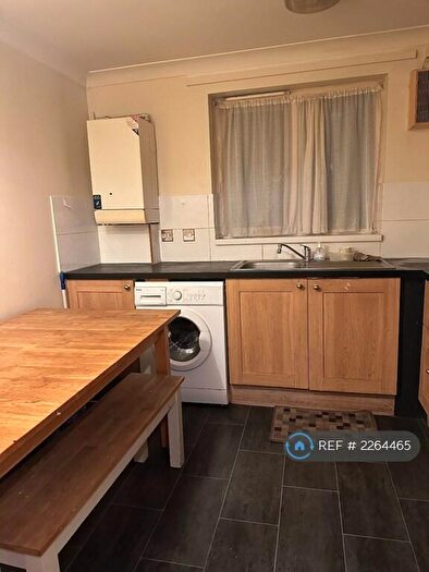 1 Bedroom Terraced House To Rent In Inglehurst Gardens, Ilford, IG4