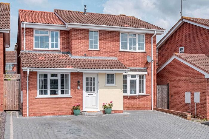 5 Bedroom Detached House For Sale In Low Fold Close, Worcester, WR2