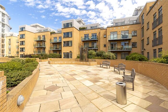 2 Bedroom Flat For Sale In The Belvedere, Homerton Street, Cambridge, CB2