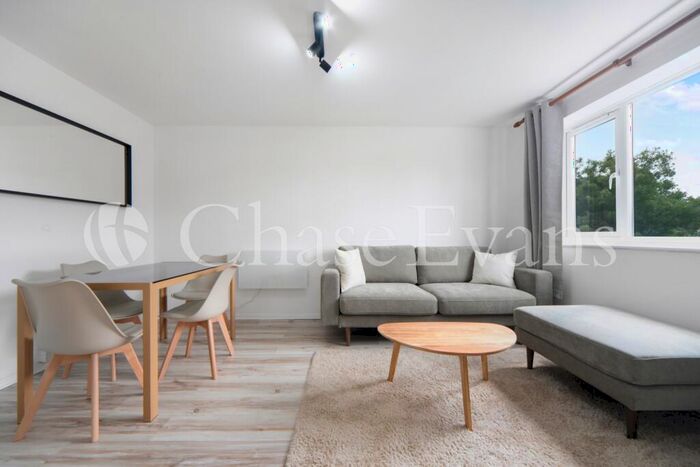 1 Bedroom Apartment To Rent In Westferry Road, Isle Of Dogs, London, E14