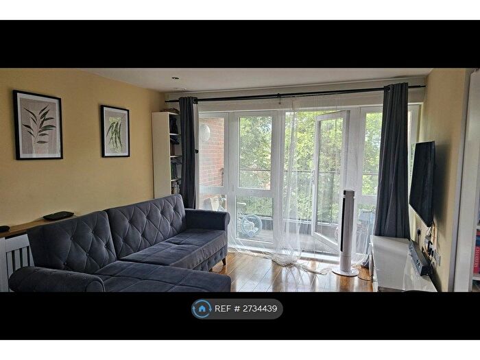 2 Bedroom Flat To Rent In Ethalion Lodge, London, SE18