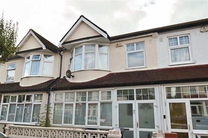 3 Bedroom Terraced House To Rent In Southbrook Road, London, SW16