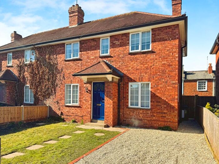 3 Bedroom Semi-Detached House To Rent In St Pauls Street South, St Pauls, Cheltenham, GL50