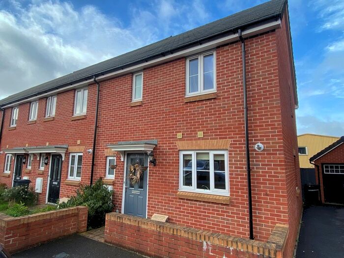 3 Bedroom Semi-Detached House To Rent In Thomas Fox Road, Tonedale, Wellington, TA21