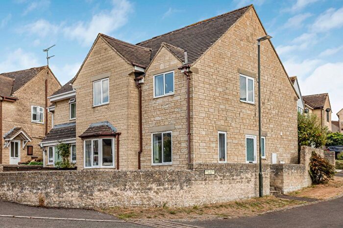 4 Bedroom Semi-Detached House For Sale In Longtree Close, Tetbury, Gloucestershire, GL8
