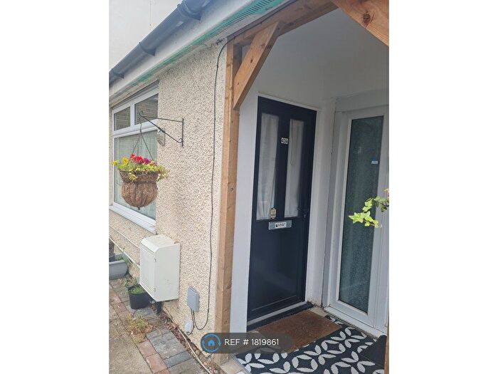 1 Bedroom Maisonette To Rent In Willow Street, Romford, RM7