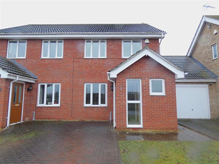 2 Bedroom Property To Rent In Lanthorn Stile, Fulbourn, Cambridge, CB21