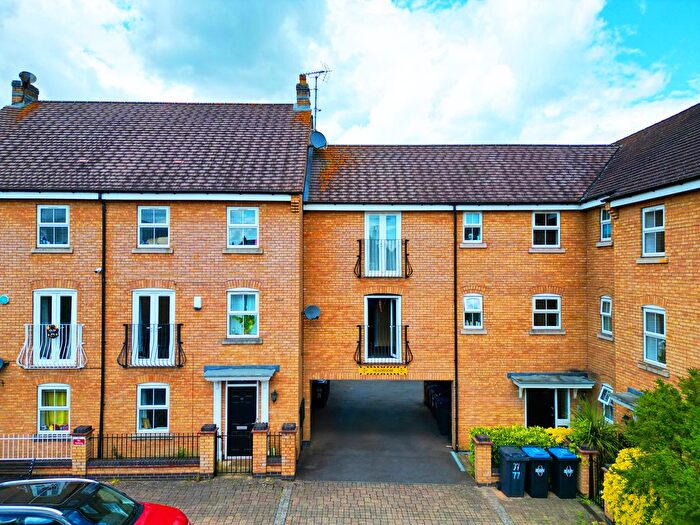 2 Bedroom Flat For Sale In Longstork Road., Rugby, CV23