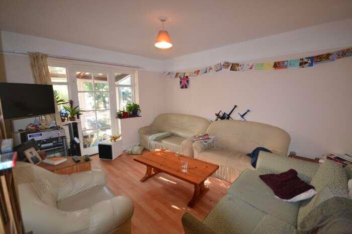 5 Bedroom Semi Detached House To Rent In Redlands Road, Reading, RG1