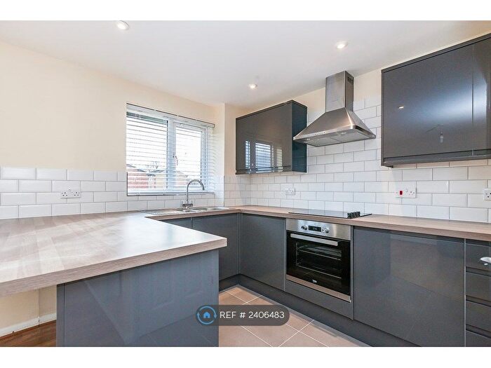 1 Bedroom Flat To Rent In Graham Court, London, SE14