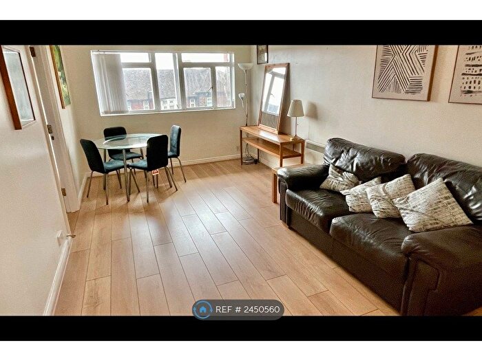 1 Bedroom Flat To Rent In Southgate, London, N14