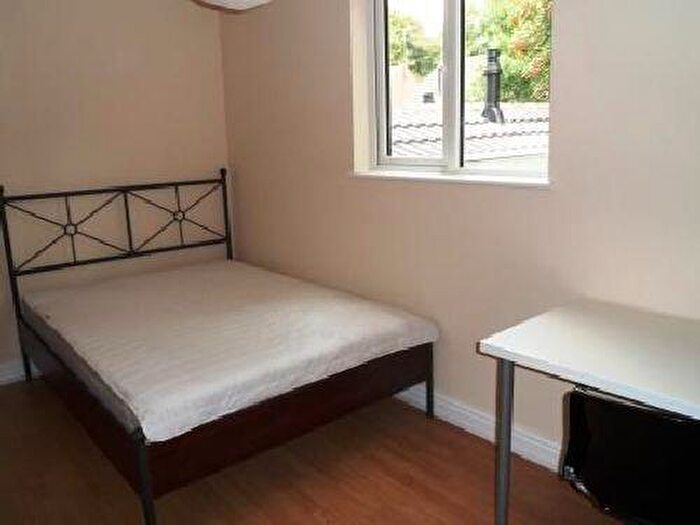 4 Bedroom House To Rent In Blossom Avenue, Selly Oak, Birmingham, West Midlands, B29