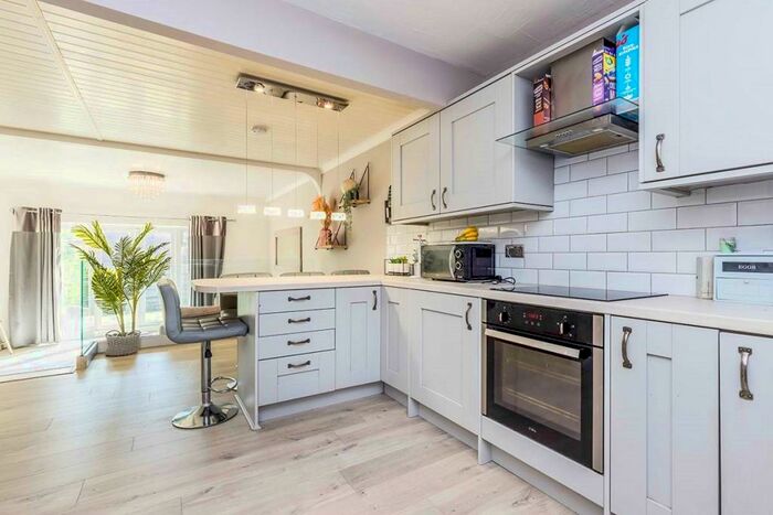 3 Bedroom Terraced House To Rent In Underhill, Romiley, Stockport, Greater Manchester, SK6