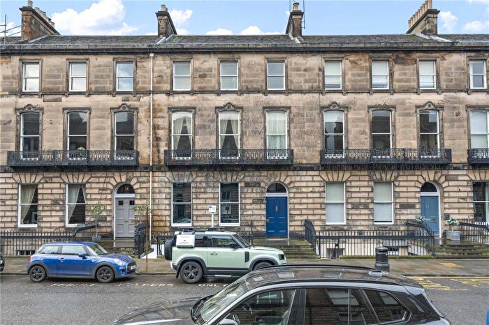 2 Bedroom Apartment For Sale In Chester Street, Edinburgh, Midlothian, EH3