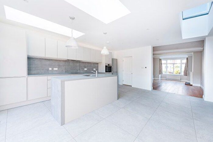 4 Bedroom Property To Rent In St Margarets Road, Twickenham, TW1