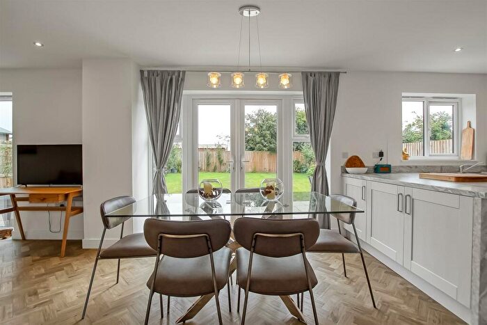4 Bedroom Detached House For Sale In Blackthorn Drive, Hurworth, Darlington, DL2