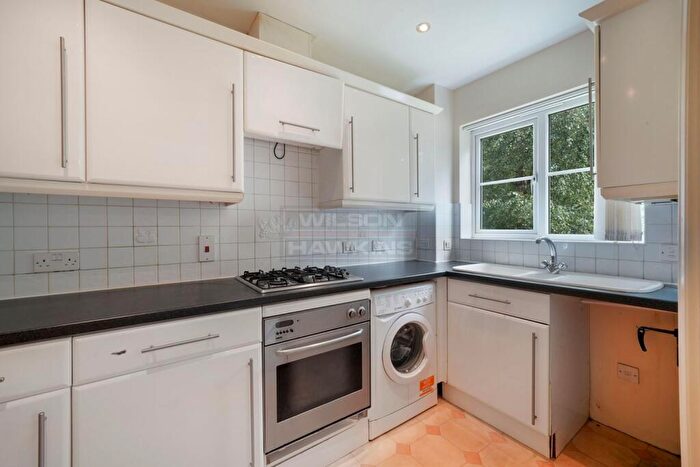 2 Bedroom Flat To Rent In Catherine Place, Harrow, HA1