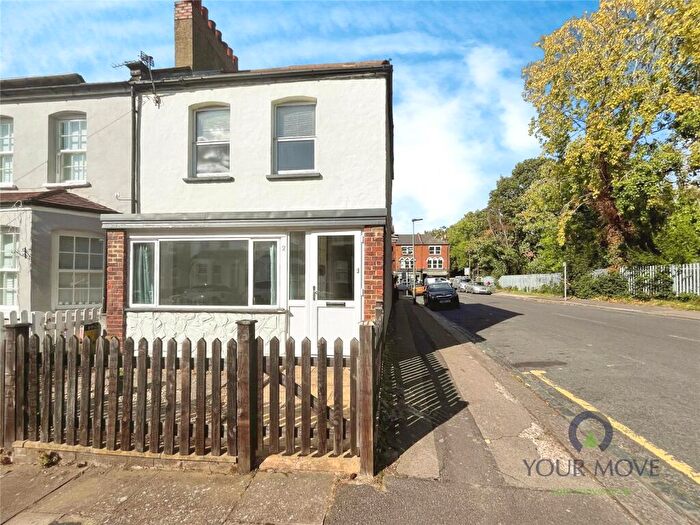 2 Bedroom End Of Terrace House For Sale In Plaistow Grove, Bromley, BR1