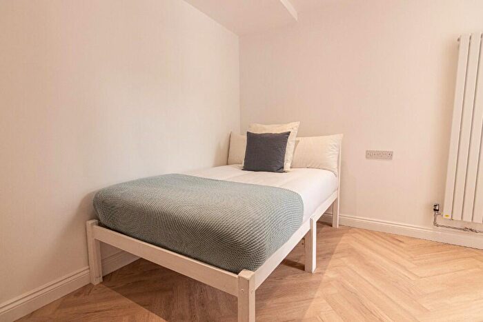 6 Bedroom Terraced House To Rent In Wellington Avenue, Liverpool, Merseyside, L15