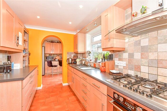 4 Bedroom Detached House For Sale In Durnford Close, Canterbury, Kent, CT2