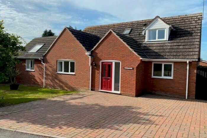 4 Bedroom Detached Bungalow To Rent In Peachley Lane, Worcester, WR2