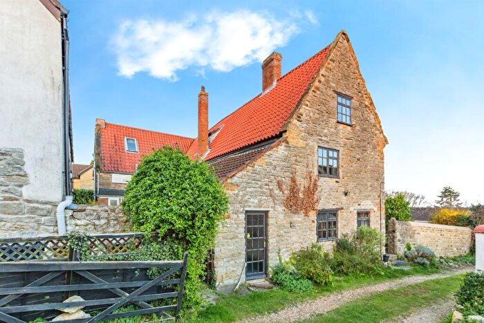 6 Bedroom Character Property For Sale In Lower Street, Great Doddington, NN29