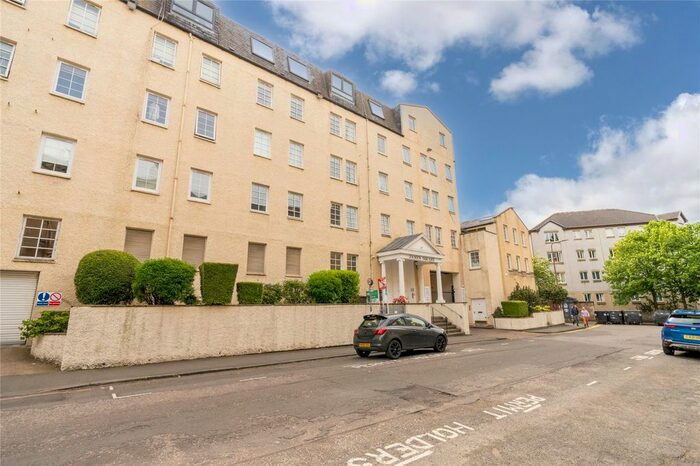 3 Bedroom Flat To Rent In / James Square, Caledonian Crescent, Edinburgh, Midlothian, EH11